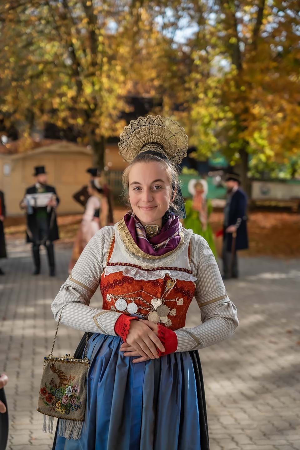 Schwäbische Mieder der Empire- und Biedermeierzeit